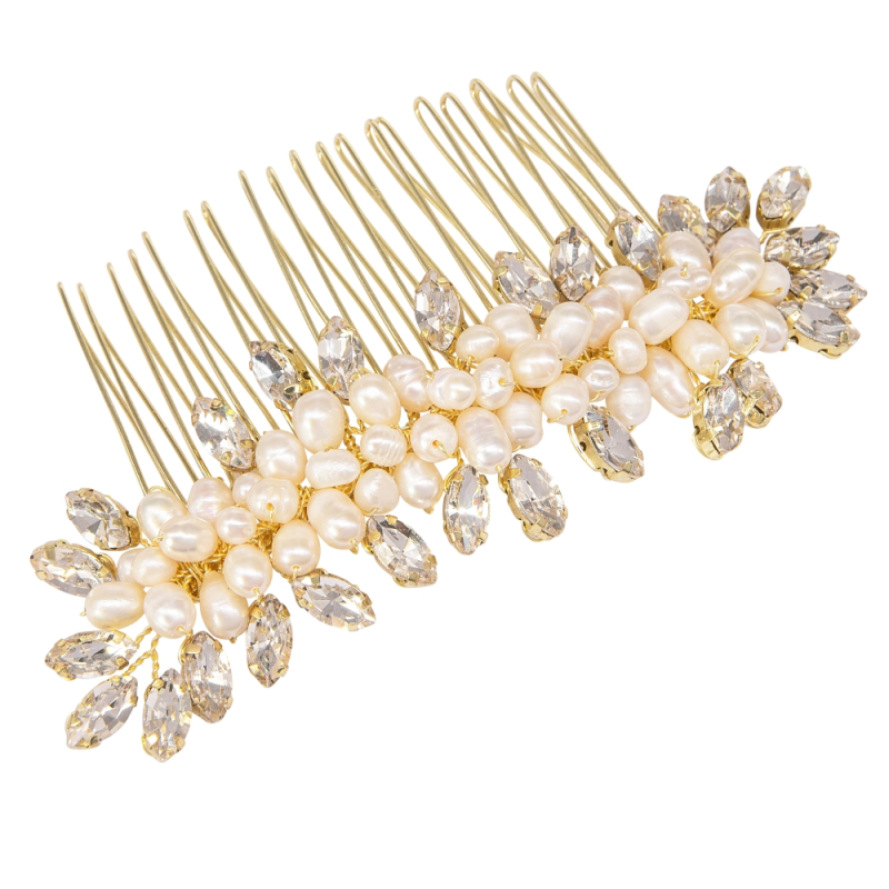 Exquisite pearl hair comb