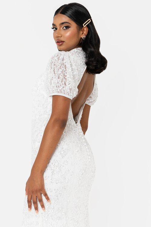 Long white lace dress with outlet sleeves