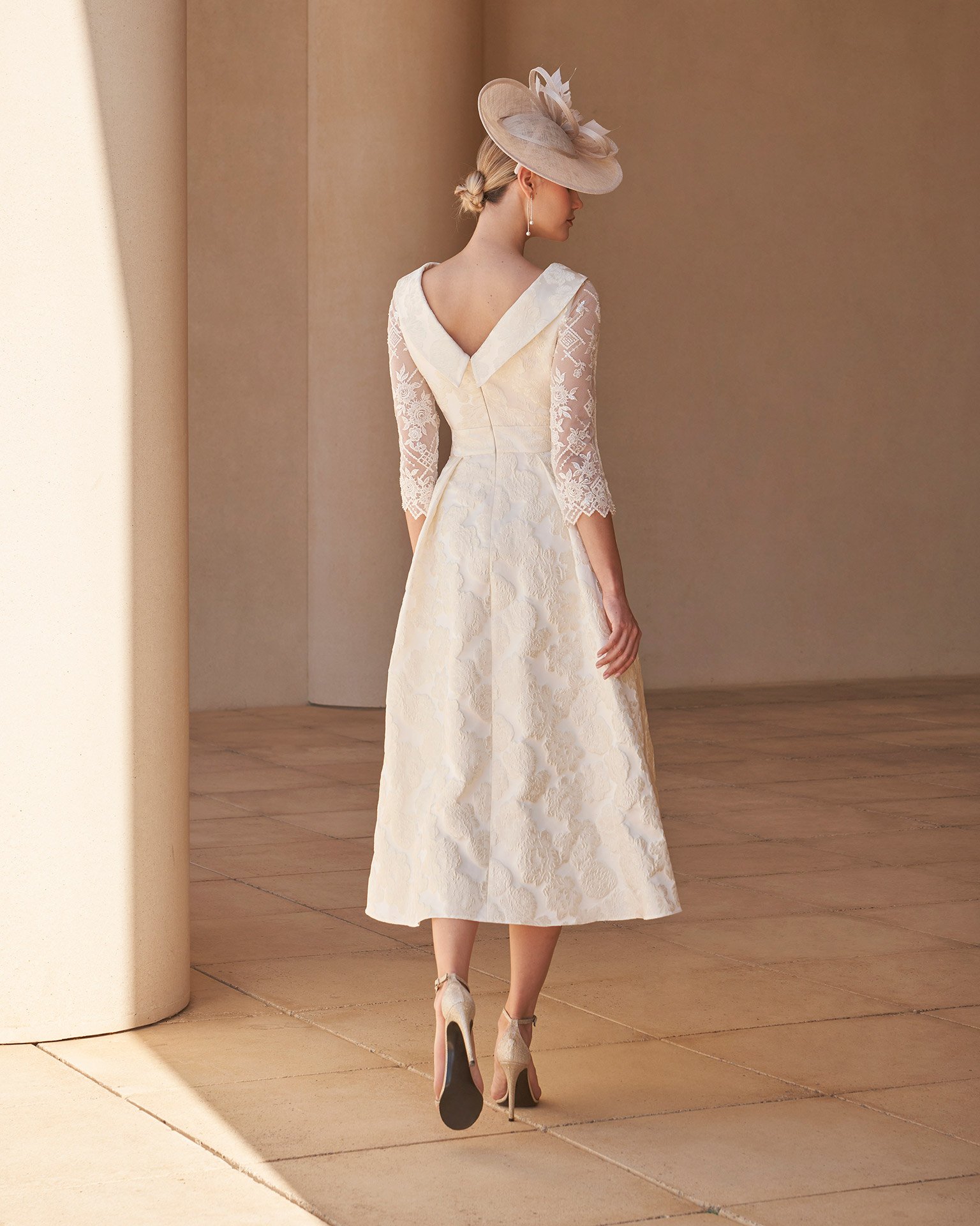 7G1G6_MARFIL_BARCELONA_2 Classic A-line midi cocktail dress, made of brocade combined with lace. Couture Club style with a bateau neckline, a V-back and french transparent sleeves. 7G1G6_MARFIL_BARCELONA_2